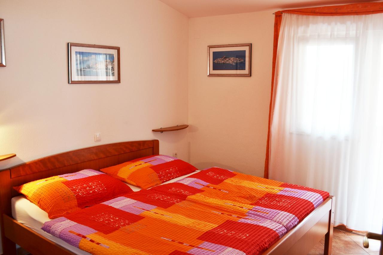 Apartments Milka Vodice Exterior foto