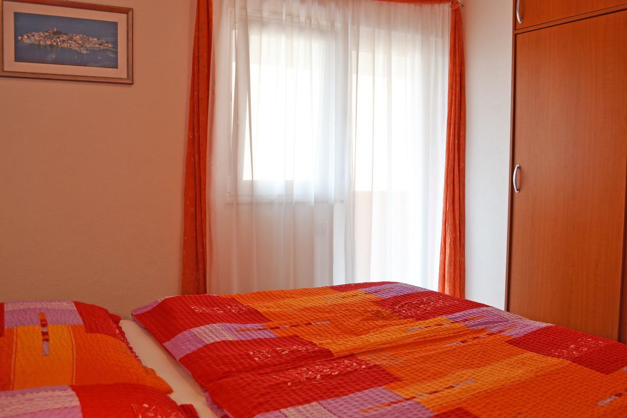 Apartments Milka Vodice Exterior foto